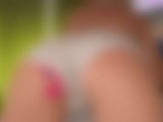 Show live cam dengan PerfecttWet - Average di Camsoda