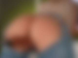 Live cam show with PerfecttWet - Big Ass on wildcum.com