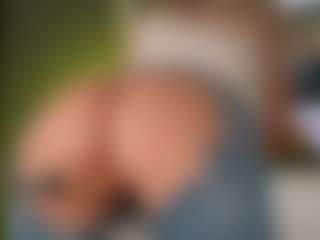 Live cam show with PerfecttWet - Green Eyes on Camiplay Live