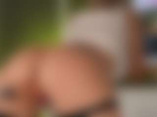 Live cam show with PerfecttWet - Average on studioflirtlive.com