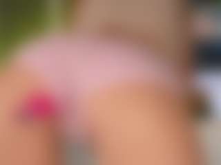 Live cam show with PerfecttWet - Average on sexytreat.net