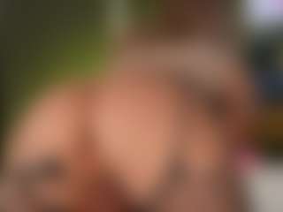 Live cam show with PerfecttWet - Green Eyes on Dare Cams