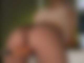 Live cam show with PerfecttWet - Average on CamClone