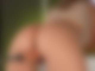 Live cam show with PerfecttWet - Strip on SinfulBabes