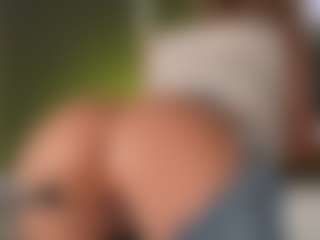 Live cam show with PerfecttWet - Average on StripNow