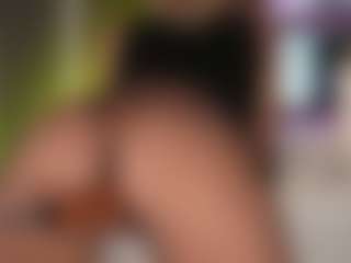 Live cam show with PerfecttWet - Blonde Hair on Latina Girls