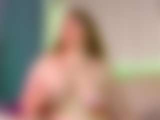 Live cam show with Ruby - Brown Hair on studioflirtlive.com