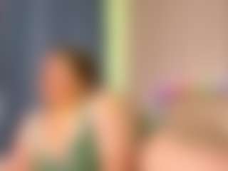 Live cam show with Ruby - Thick on dropp.cam