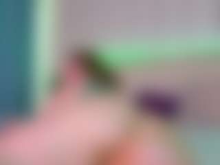 Live cam show with Ruby - Smoking on crypto-cams