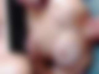 annejulienne's Live Sex Cam Show