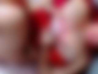 Live cam show with annejulienne - Squirt on CamwithHer