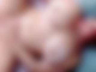 annejulienne MILF webcam performer live streaming