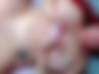 Live cam show with annejulienne - Living Room on livesuperchat.net