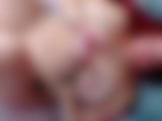Live cam show with annejulienne - Squirt on Camsoda