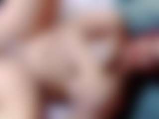 Live cam show with annejulienne - Spank Asian on xDating