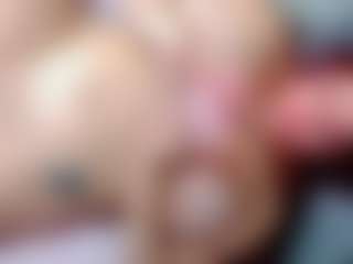 Live cam show with annejulienne - Bedroom MILF on Streamer API