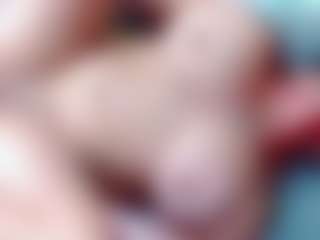 Live cam show with annejulienne - Shaved Pussy MILF on Free Soda