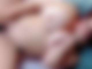 annejulienne's Live Sex Cam Show
