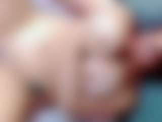 annejulienne's Live Sex Cam Show