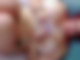 annejulienne MILF webcam performer live streaming