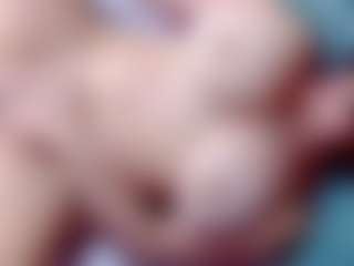 Live cam show with annejulienne - Curvy Latina on Streamer API | colombia