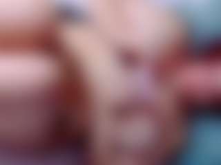 annejulienne MILF webcam performer live streaming
