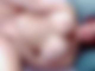 annejulienne's Live Sex Cam Show