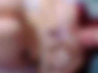 annejulienne MILF webcam performer live streaming