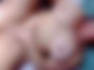 annejulienne MILF webcam performer live streaming