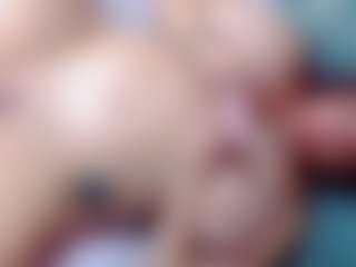 Live cam show with annejulienne - Brown Eyes Mature on Livezox