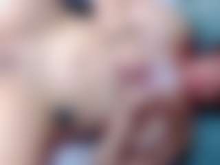 Live cam show with annejulienne - Gamer Asian on Stripli.com