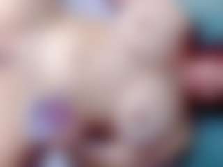 Live cam show with annejulienne - Asian Granny on mypornchat.com