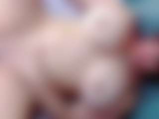 Live cam show with annejulienne - Tittyfuck on luckytryst.com