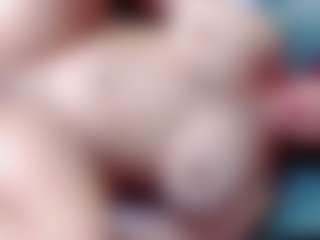 Live cam show with annejulienne - Tittyfuck on Fit Hotties