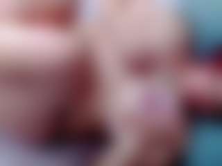 annejulienne's Live Sex Cam Show
