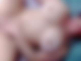 Live cam show with annejulienne - Living Room on Camsoda