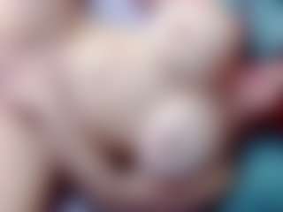 annejulienne's Live Sex Cam Show