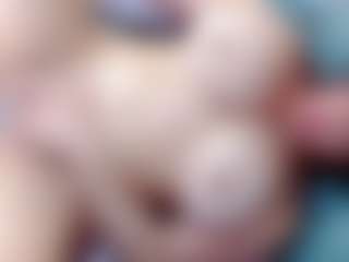 annejulienne's Live Sex Cam Show