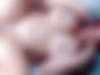 Live cam show with annejulienne - Brown Eyes Red Hair on Camsoda