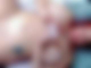 Live cam show with annejulienne - Solo on parknlotfishbdy