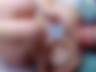 annejulienne MILF webcam performer live streaming