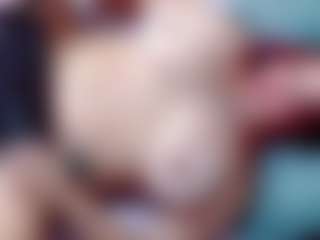 Live cam show with annejulienne - Living Room on iamadamtest123.com