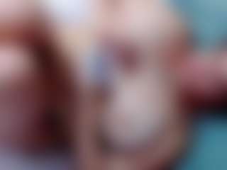 annejulienne's Live Sex Cam Show