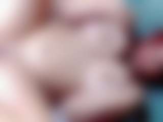 annejulienne MILF webcam performer live streaming