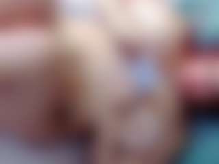 Live cam show with annejulienne - Lesbian on madthumbs