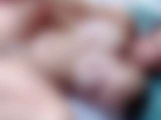 Live cam show with annejulienne - Fingering MILF on Camming Site