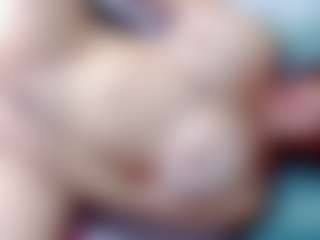 Live cam show with annejulienne - Oil on fapnchat