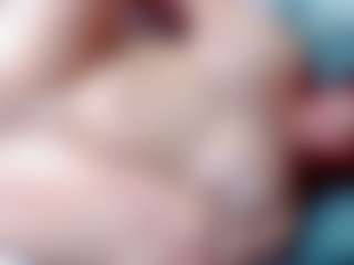 annejulienne MILF webcam performer live streaming