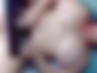 Live cam show with annejulienne - Bedroom Mature on Camsoda