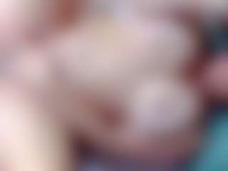 Live cam show with annejulienne - Tittyfuck on Lustler